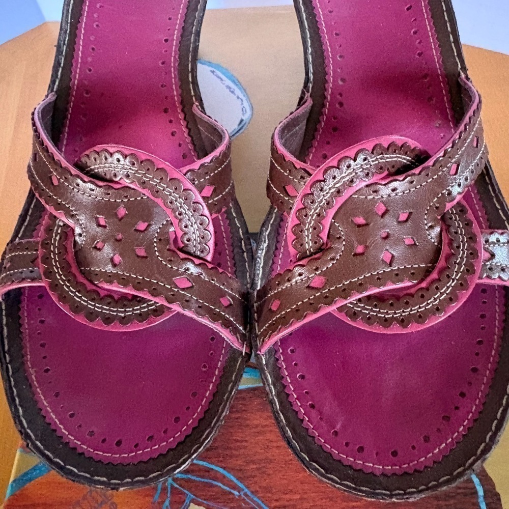 Indigo by Clarks Boelyn Earth Wedge Sandals Brown Pink Leather Women 8M Studded - Picture 7 of 16